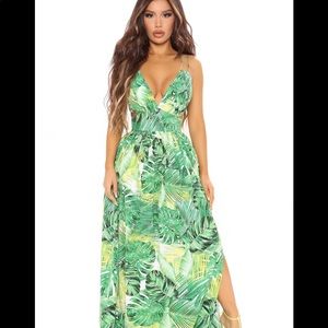 Perfect vacation or date night summer maxi, NWT